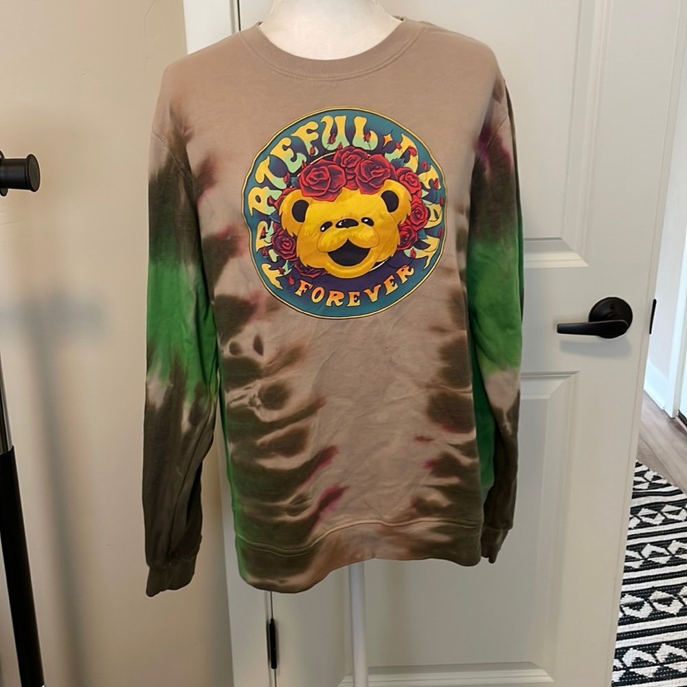 Grateful Dead tie dye crewneck.